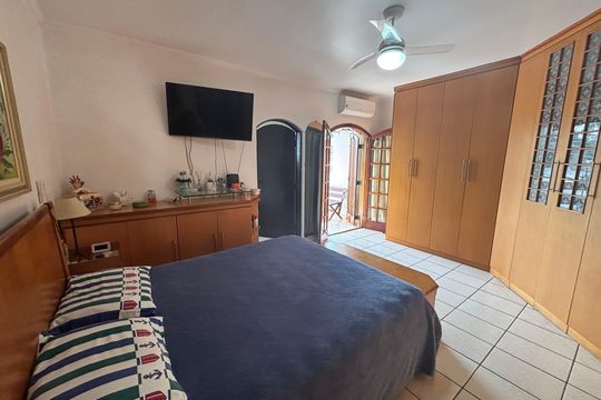 Quarto 5 de casa à venda com 5 quartos, 300m² em Vila Rui Barbosa, São Paulo