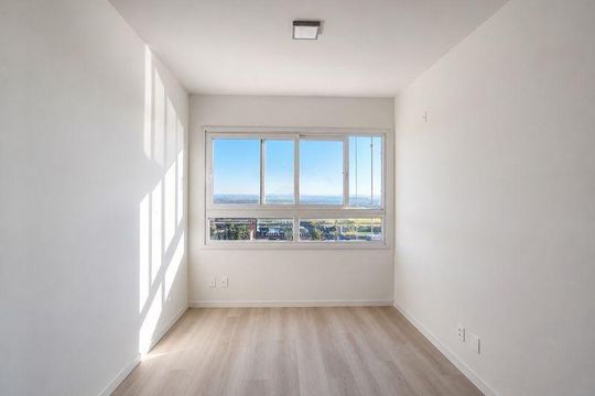 Quarto 1 de apartamento para alugar com 3 quartos, 66m² em Jardim Lindóia, Porto Alegre