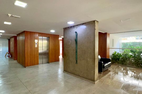 Hall de entrada de apartamento para alugar com 3 quartos, 100m² em Paraíso, São Paulo