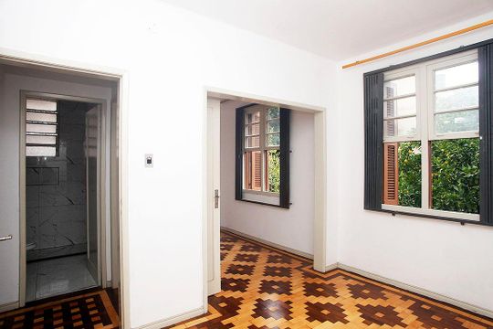 Apartamento para alugar com 1 quarto, 58m² em Azenha, Porto Alegre