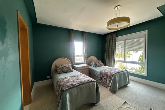 Suíte 4 de casa de condomínio à venda com 4 quartos, 936m² em Residencial Morada dos Lagos, Barueri