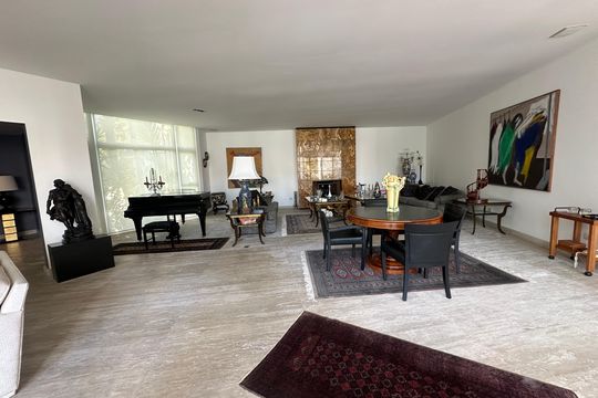 Sala de casa de condomínio à venda com 4 quartos, 936m² em Residencial Morada dos Lagos, Barueri