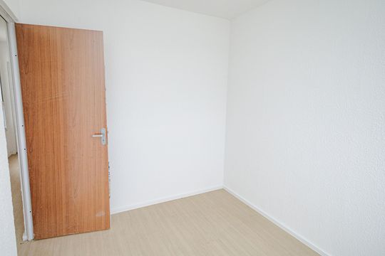 Quarto 2 de apartamento para alugar com 2 quartos, 42m² em Santa Cruz, Rio de Janeiro