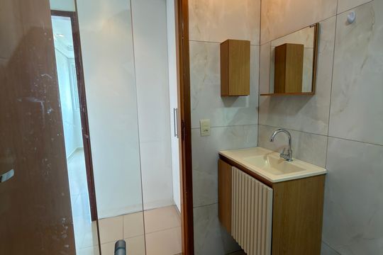 Banheiro 01 de apartamento à venda com 3 quartos, 89m² em Águas Claras, Brasília