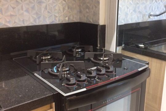 Cozinha de apartamento à venda com 1 quarto, 60m² em Moema, São Paulo
