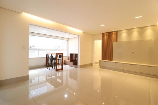 Sala de apartamento para alugar com 3 quartos, 102m² em Santa Mônica, Uberlândia