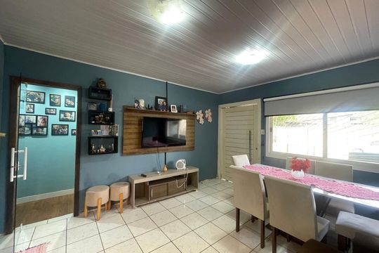 Casa à venda com 3 quartos, 360m² em Santos Dumont, São Leopoldo