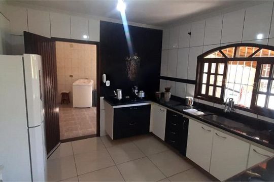 Casa à venda com 3 quartos, 212m² em Jardim Edith, São Paulo