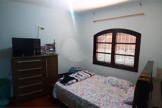 Casa à venda com 3 quartos, 212m² em Jardim Edith, São Paulo