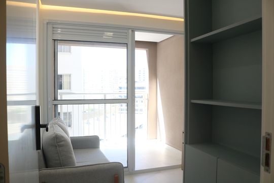 Sala de apartamento à venda com 2 quartos, 34m² em Parque Industrial Tomas Edson, São Paulo