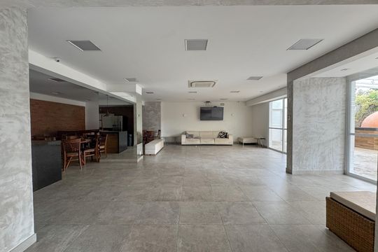Área externa de casa à venda com 3 quartos, 190m² em Cidade São Francisco, São Paulo