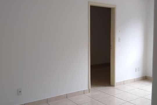 Quarto de apartamento para alugar com 1 quarto, 48m² em Cavalhada, Porto Alegre