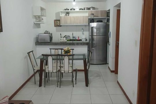 Cozinha de apartamento para alugar com 1 quarto, 51m² em Caminho das Árvores, Salvador