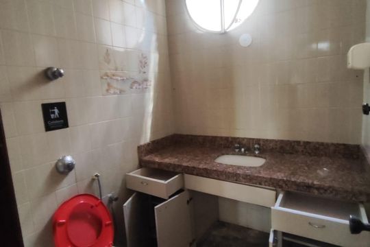Casa à venda com 6 quartos, 460m² em Padre Eustáquio, Belo Horizonte