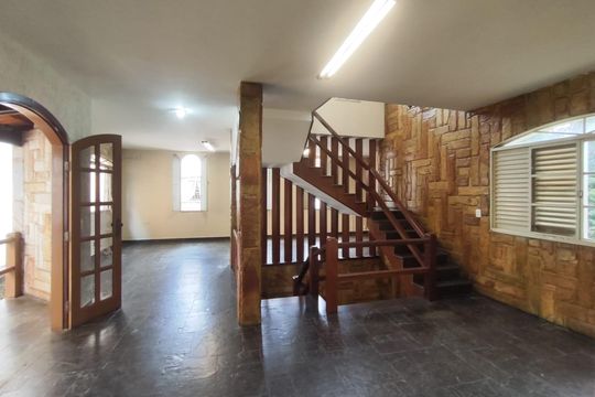 Sala de casa à venda com 6 quartos, 460m² em Padre Eustáquio, Belo Horizonte