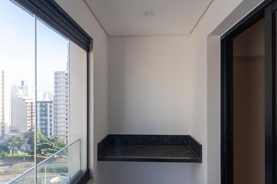 Sacada de kitnet/studio para alugar com 1 quarto, 46m² em Centro, Campinas