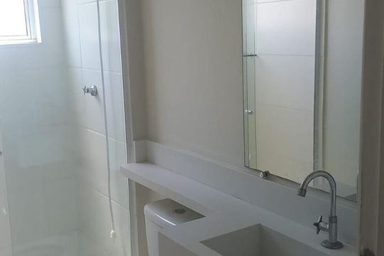 Banheiro de apartamento para alugar com 2 quartos, 56m² em Loteamento Adventista Campineiro, Hortolândia
