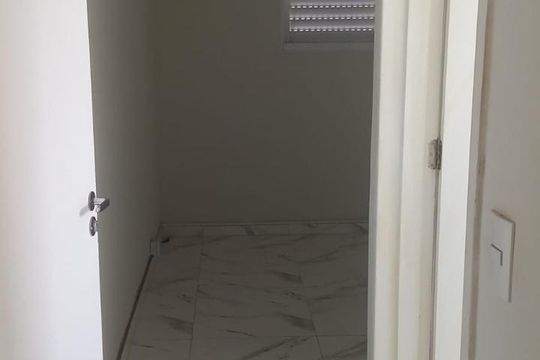 Corredor de apartamento para alugar com 2 quartos, 56m² em Loteamento Adventista Campineiro, Hortolândia
