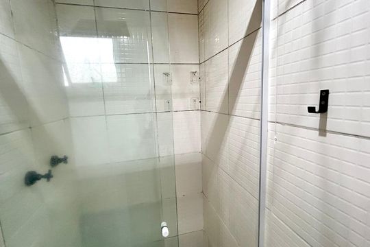Banheiro de apartamento para alugar com 2 quartos, 44m² em Ponte Grande, Guarulhos