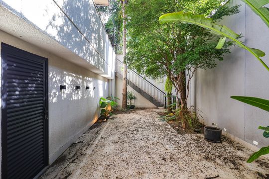 Casa de Condomínio para alugar com 4 quartos, 452m² em Morumbi, São Paulo