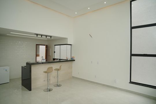 Casa para alugar com 3 quartos, 104m² em Itaipuaçu, Maricá