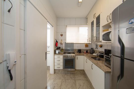 COZINHA de apartamento à venda com 4 quartos, 180m² em Serra, Belo Horizonte