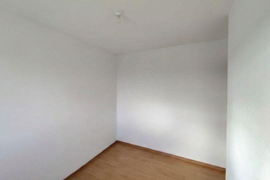 Quarto 2 de apartamento para alugar com 2 quartos, 55m² em Camaquã, Porto Alegre