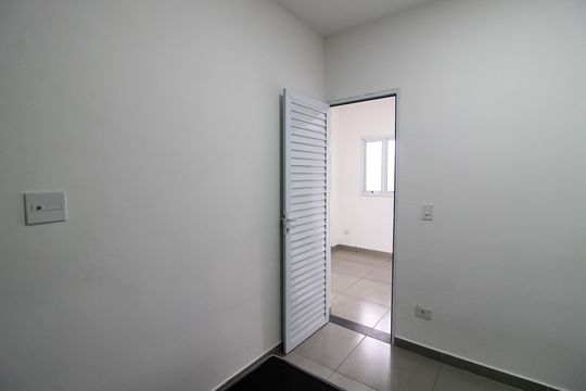 Quarto 1 de kitnet/studio para alugar com 1 quarto, 30m² em Jardim Bonfiglioli, São Paulo