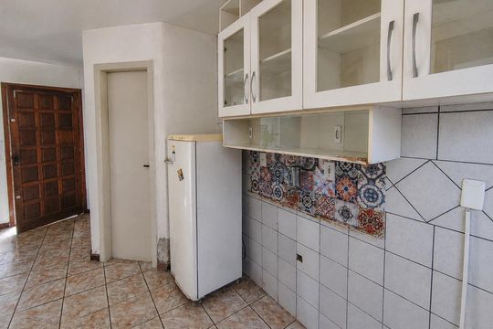 Cozinha de apartamento à venda com 1 quarto, 45m² em Centro, Canoas