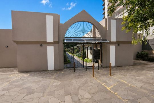 Fachada de apartamento à venda com 1 quarto, 45m² em Centro, Canoas