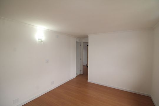 Sala de apartamento à venda com 2 quartos, 42m² em Jardim dos Francos, São Paulo