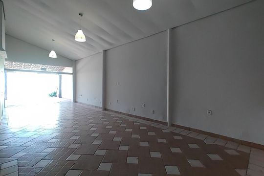 Garagem de casa para alugar com 4 quartos, 220m² em Lídice, Uberlândia