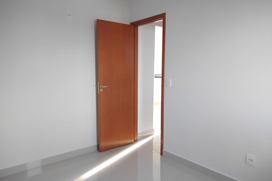 Quarto 2 de apartamento para alugar com 2 quartos, 48m² em Tibery, Uberlândia