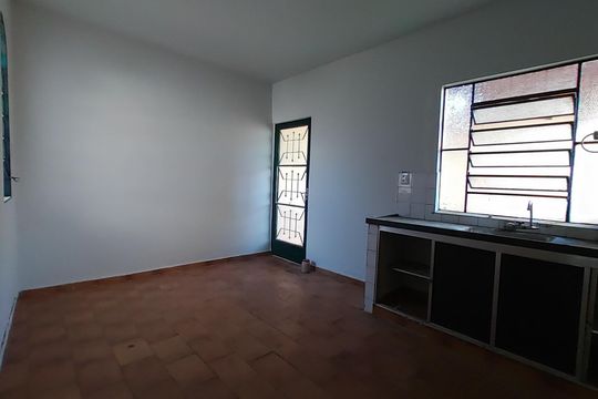 Cozinha de casa para alugar com 3 quartos, 140m² em Pacaembu, Uberlândia