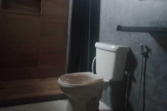 Banheiro de casa para alugar com 2 quartos, 45m² em Centro, Belford Roxo