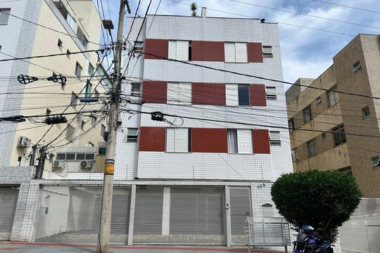 Apartamento à venda com 2 quartos, 74m² em Manacás, Belo Horizonte