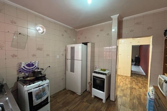 Cozinha de casa à venda com 3 quartos, 170m² em Jardim Santo Elias, São Paulo