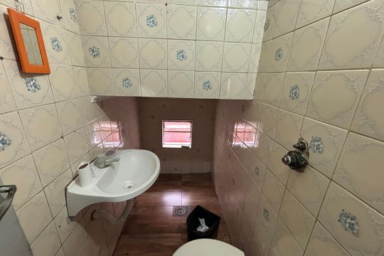 Lavabo de casa à venda com 3 quartos, 170m² em Jardim Santo Elias, São Paulo