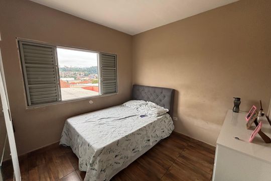 Quarto 2 de casa à venda com 3 quartos, 170m² em Jardim Santo Elias, São Paulo