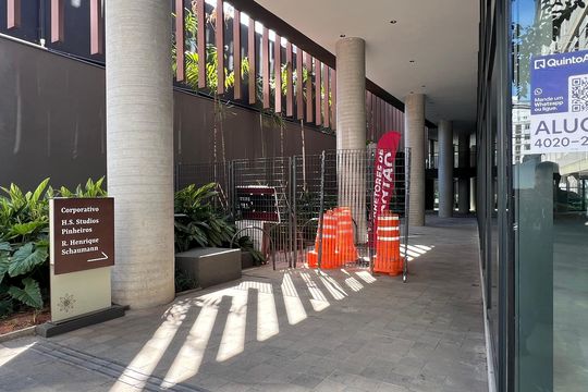 Fachada de kitnet/studio para alugar com 1 quarto, 25m² em Pinheiros, São Paulo