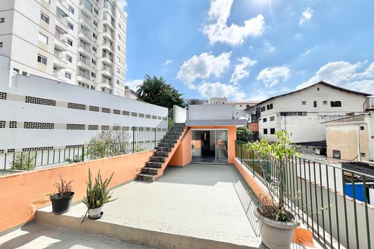 Varanda de casa à venda com 3 quartos, 226m² em Tucuruvi, São Paulo