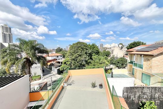 Vista de casa à venda com 3 quartos, 226m² em Tucuruvi, São Paulo