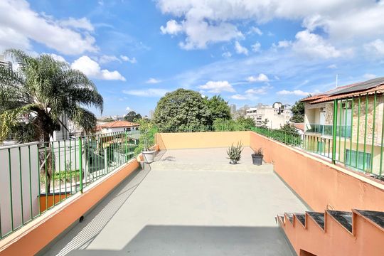 Varanda de casa à venda com 3 quartos, 226m² em Tucuruvi, São Paulo