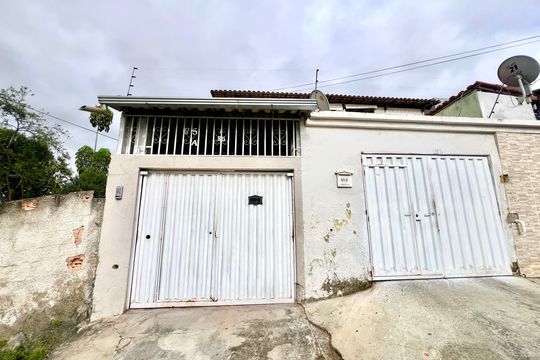 Casa para alugar com 3 quartos, 65m² em Santa Monica, Belo Horizonte