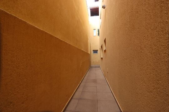 Quintal de casa à venda com 3 quartos, 350m² em Jardim Cotiana, São Paulo