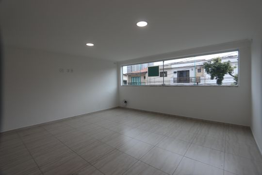 Sala 2 de casa à venda com 3 quartos, 350m² em Jardim Cotiana, São Paulo