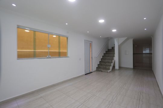 Casa à venda com 3 quartos, 350m² em Jardim Cotiana, São Paulo