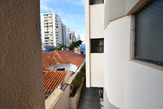 Quarto 1 - Vista de apartamento à venda com 2 quartos, 81m² em Cambuí, Campinas