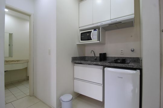 Sala/Cozinha de apartamento para alugar com 1 quarto, 31m² em Vila Uberabinha, São Paulo