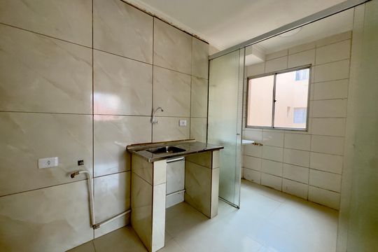 Cozinha de apartamento para alugar com 2 quartos, 48m² em Residencial Doraly I, Guarulhos